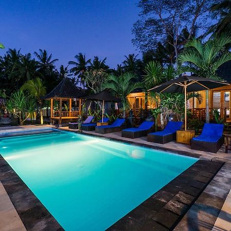 Lembongan D'Licks Villa Exterior photo