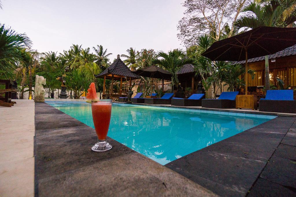 Lembongan D'Licks Villa Exterior photo