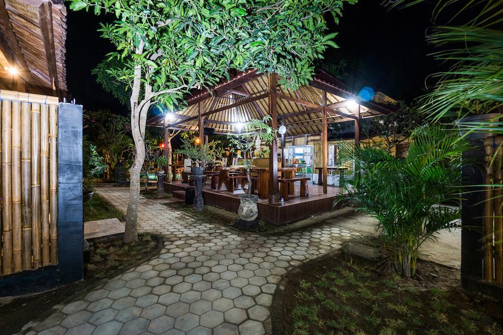 Lembongan D'Licks Villa Exterior photo